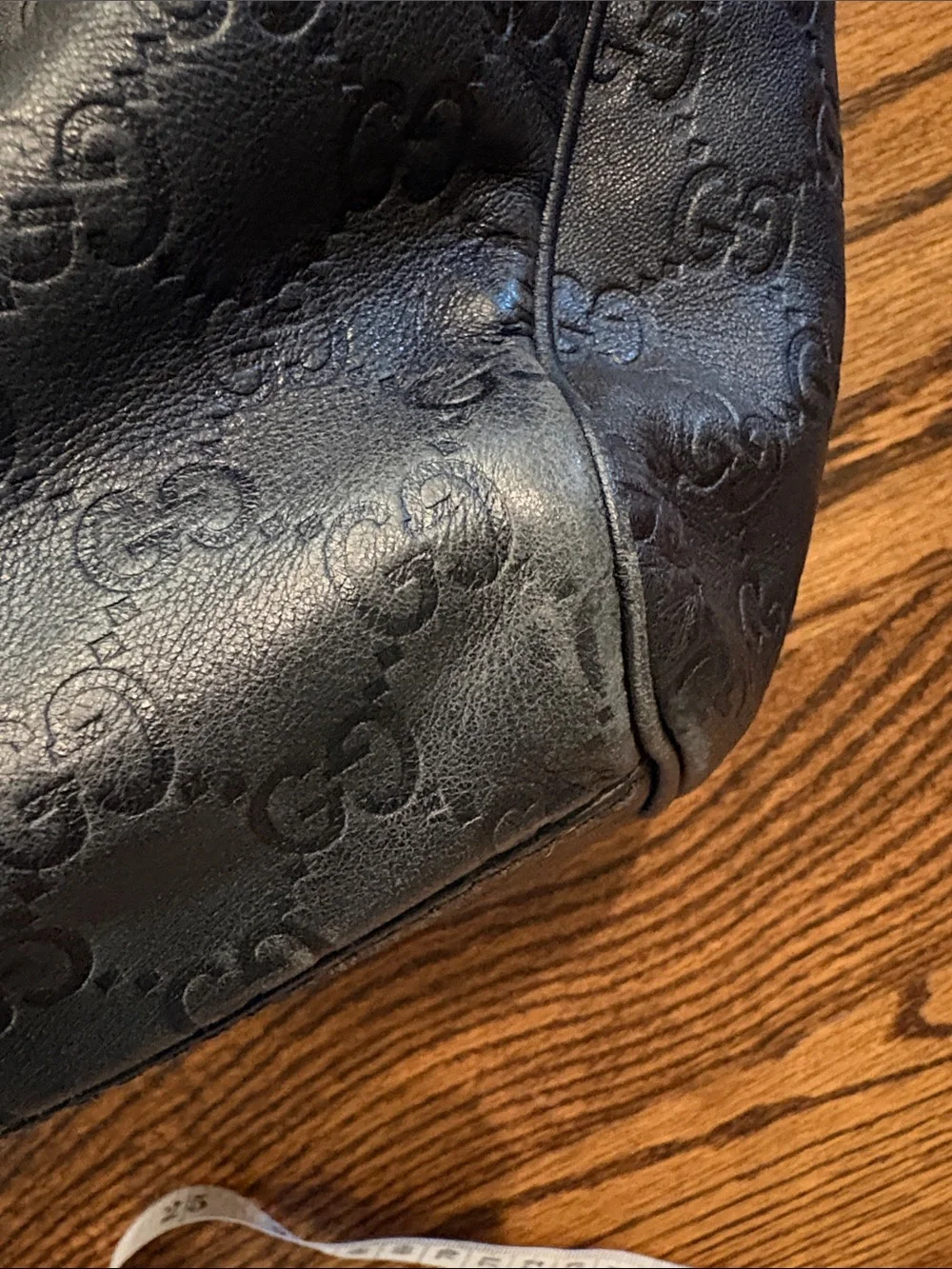 Gucci Black Leather Shoulder Bag with Gold Hardware